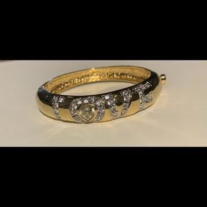 Elegant Love Bracelet with Heart and Rhinestones